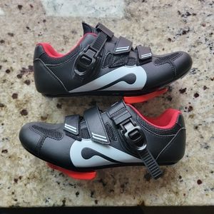 Peloton riding shoes